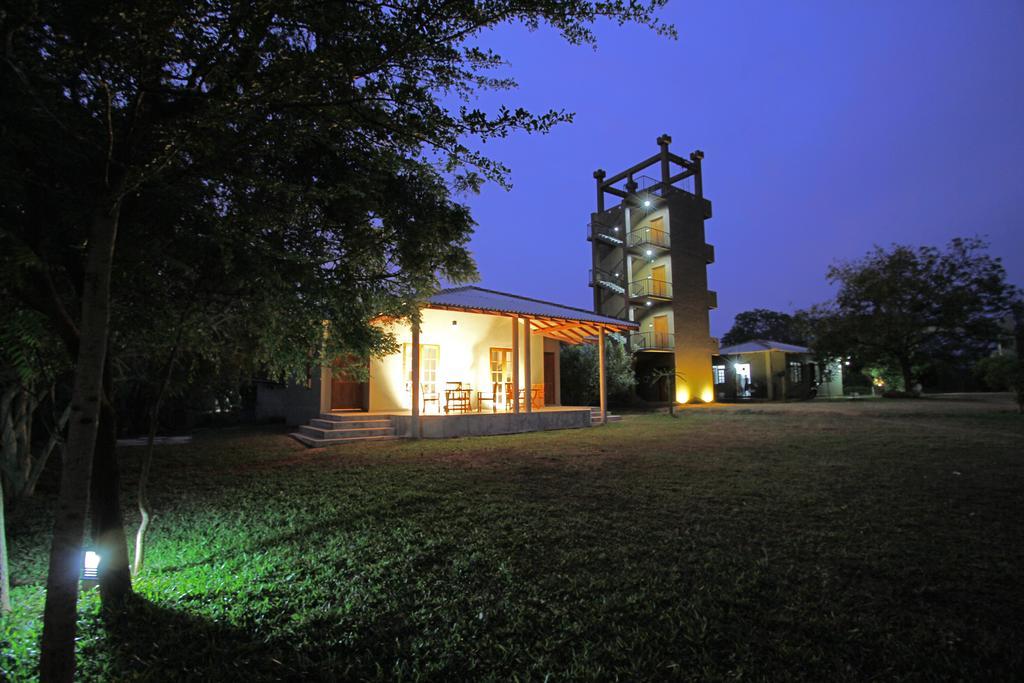The Yala Adventure Hotel Tissamaharama Eksteriør billede