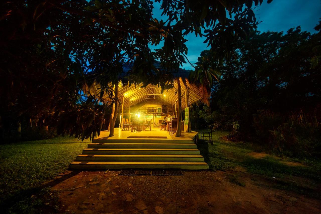 The Yala Adventure Hotel Tissamaharama Eksteriør billede